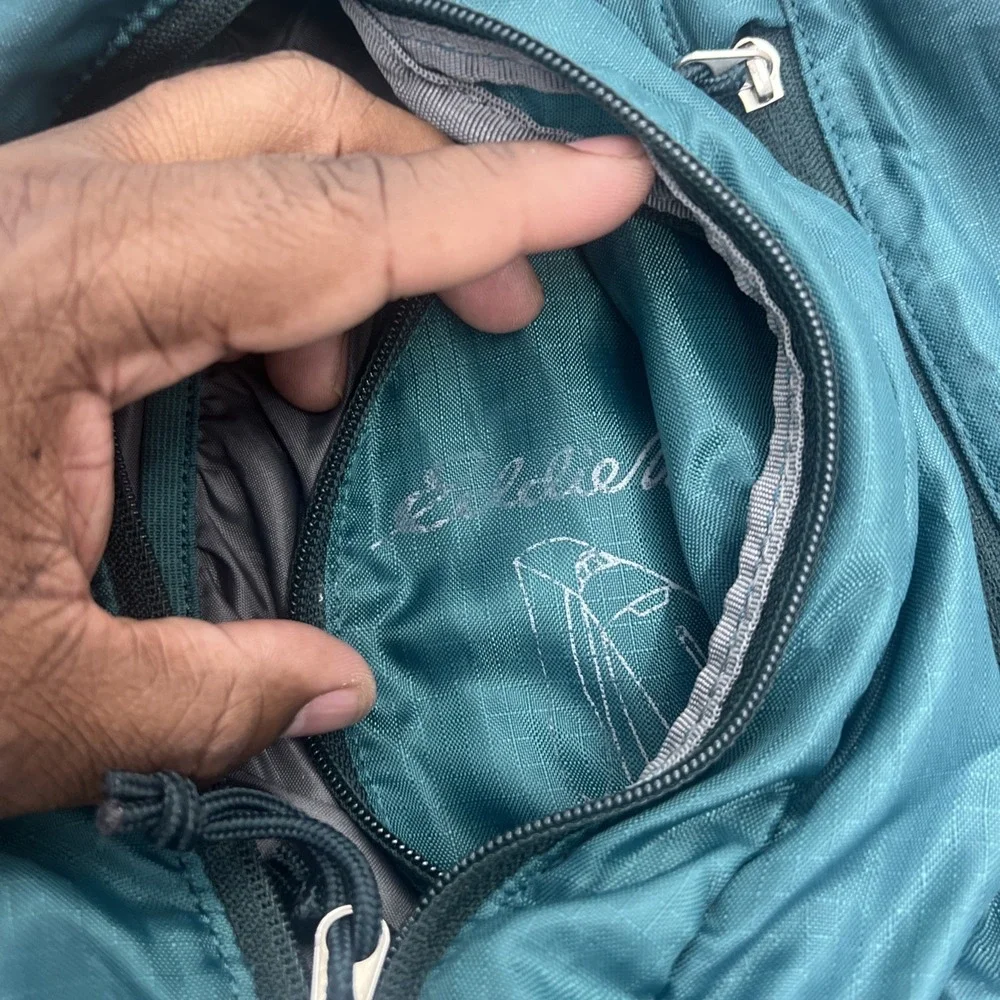 Eddie Bauer‎ Stowaway 10L Sling Bag Green Adjustable Crossbody Strap Outdoor